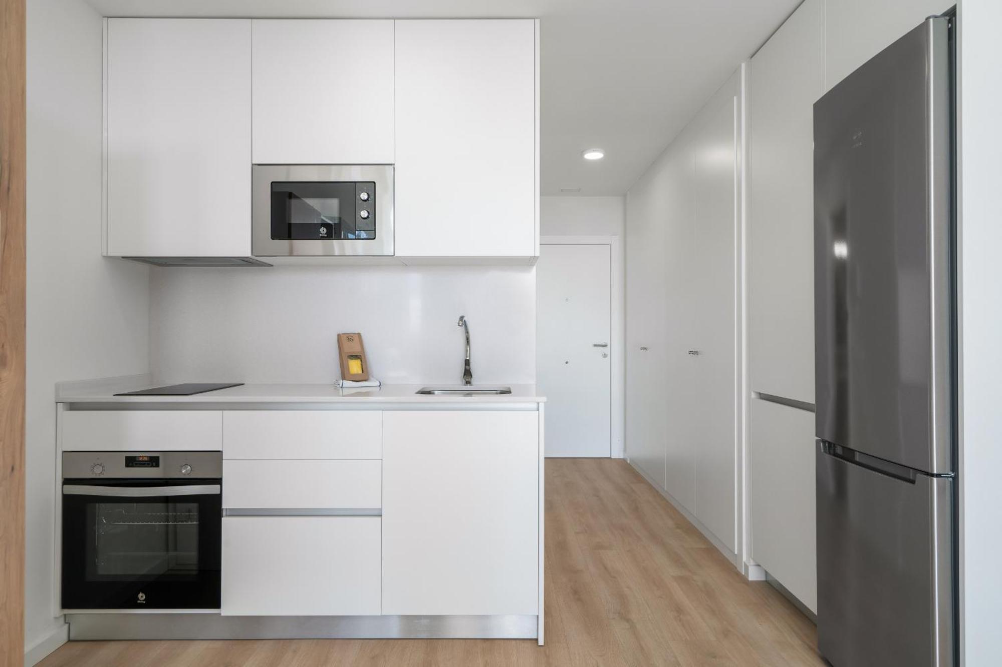 Loft Reformado Industrial Con Garaje Alquiler Temporal Appartement Madrid Buitenkant foto