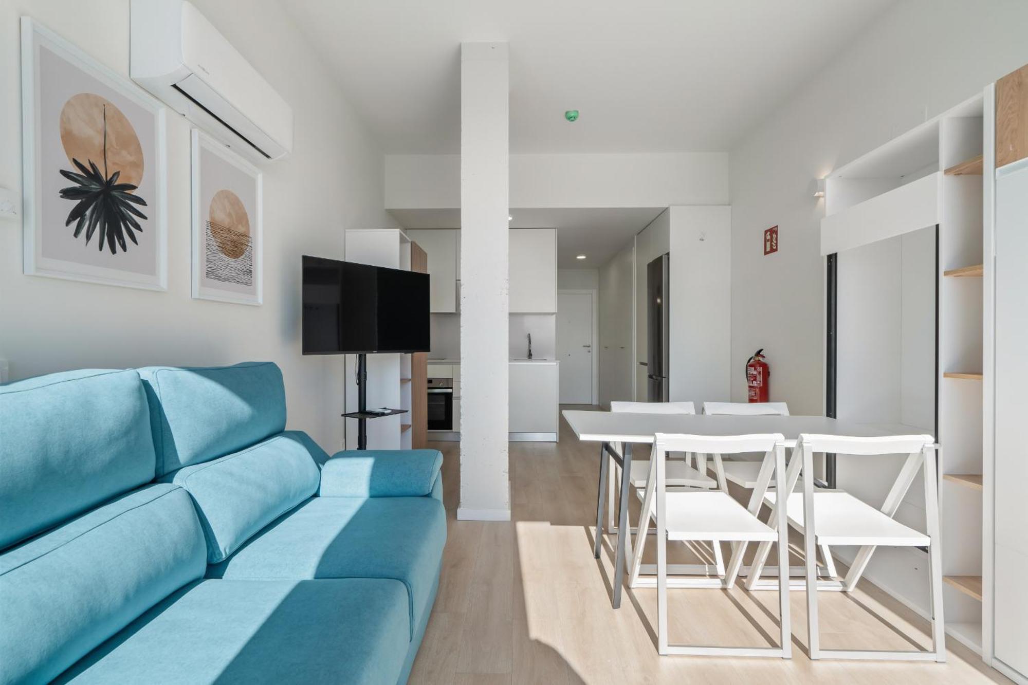Loft Reformado Industrial Con Garaje Alquiler Temporal Appartement Madrid Buitenkant foto